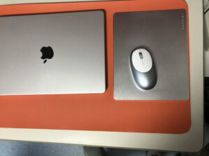 mac+deskmat